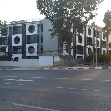 Airport Avenue Hotel Gyogon ภายนอก รูปภาพ